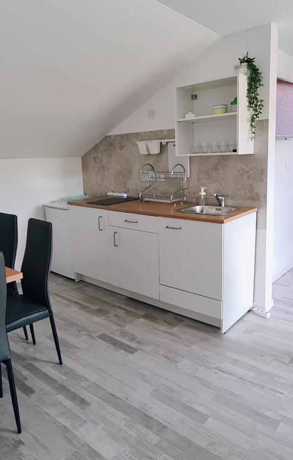 Apartman Castle Tusilovic Εξωτερικό φωτογραφία