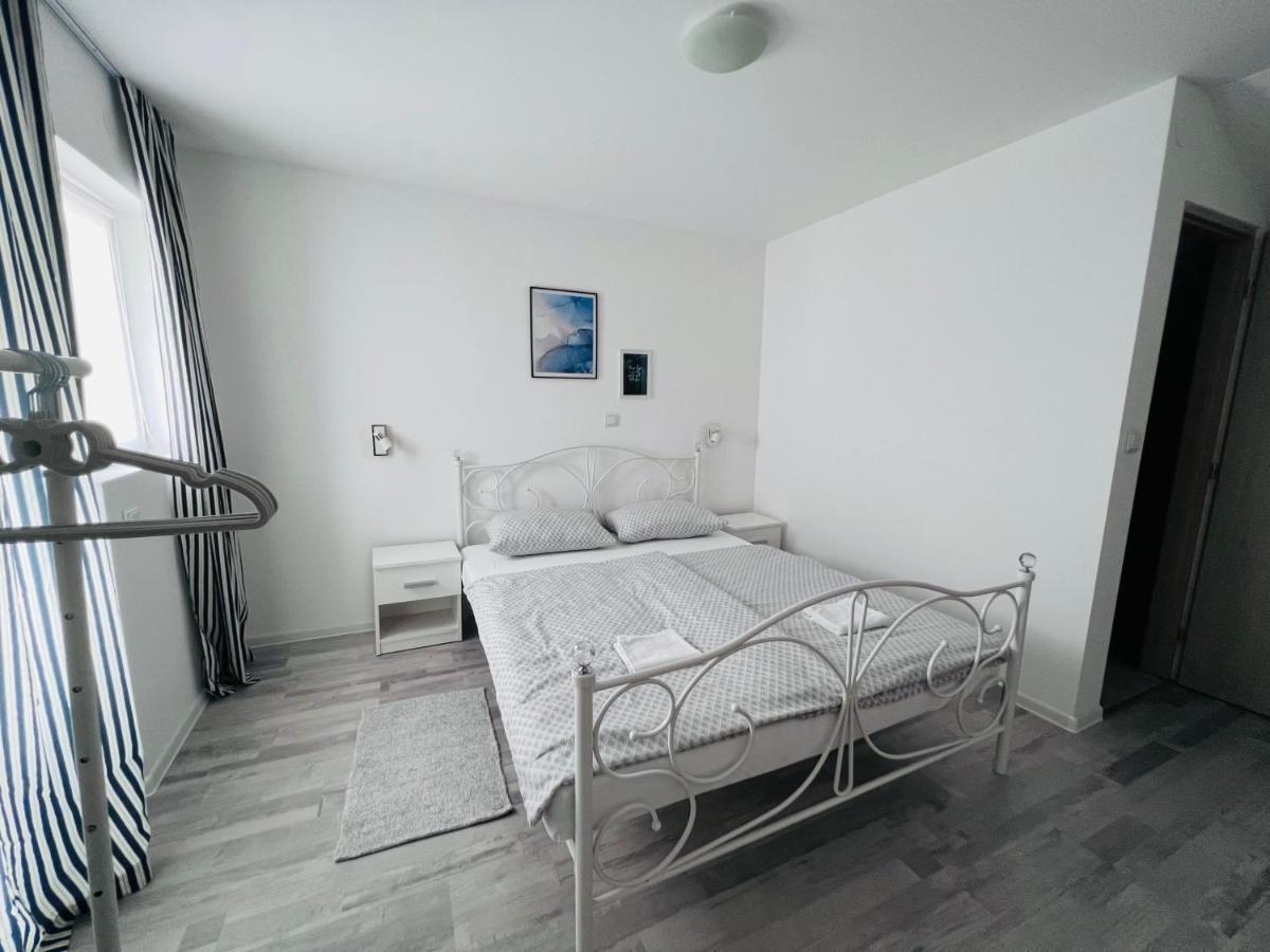 Apartman Castle Tusilovic Εξωτερικό φωτογραφία